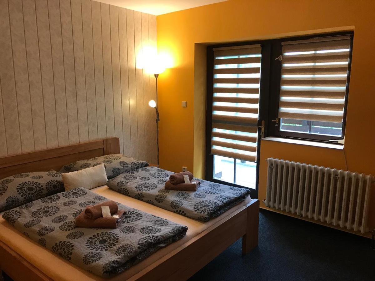 Pension Aura Spicak, Nektere Pokoje Se Saunou Železná Ruda Buitenkant foto