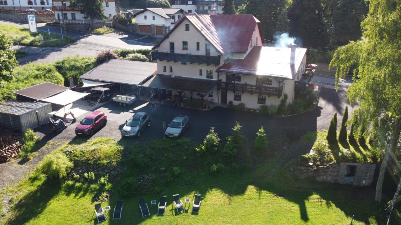 Pension Aura Spicak, Nektere Pokoje Se Saunou Železná Ruda Buitenkant foto
