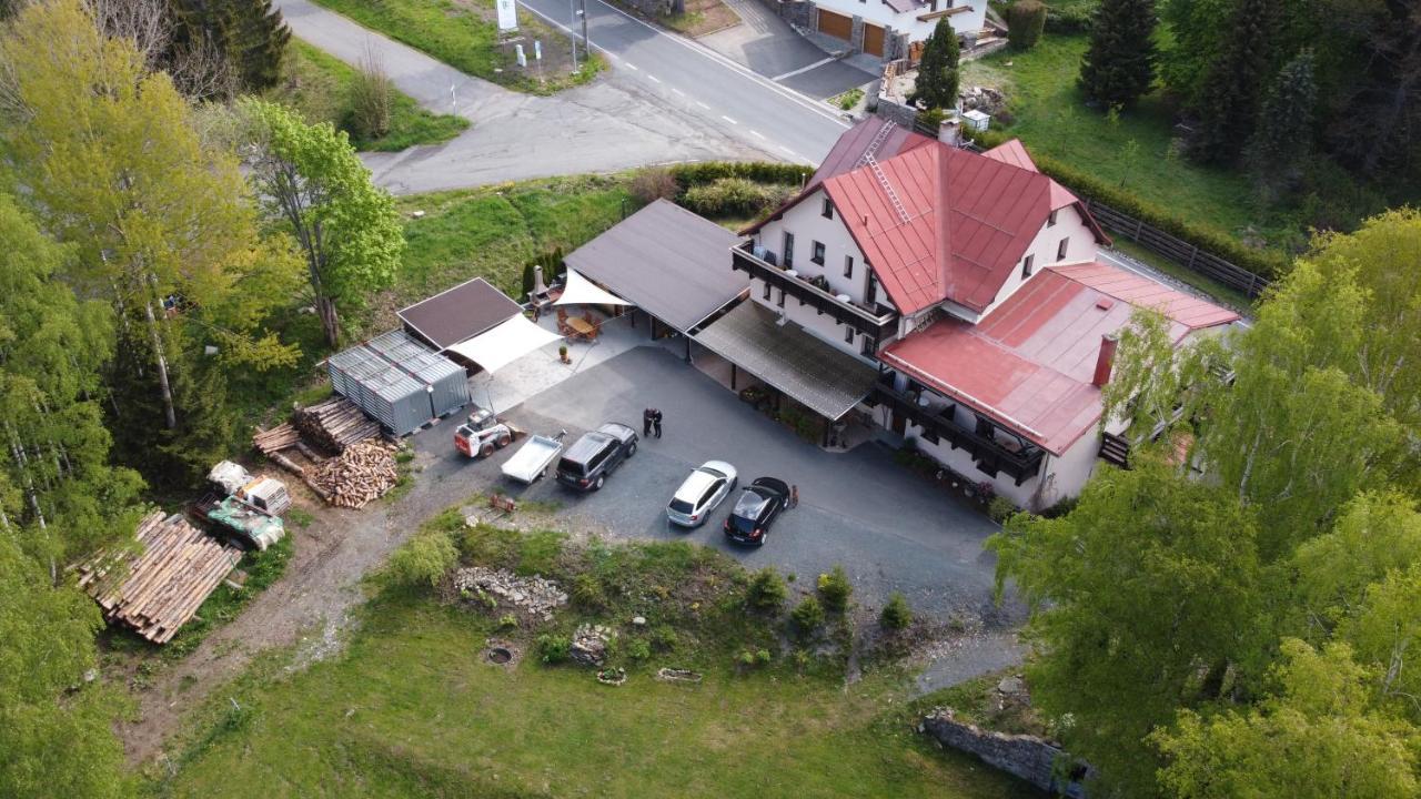 Pension Aura Spicak, Nektere Pokoje Se Saunou Železná Ruda Buitenkant foto